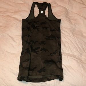 Lululemon tank top